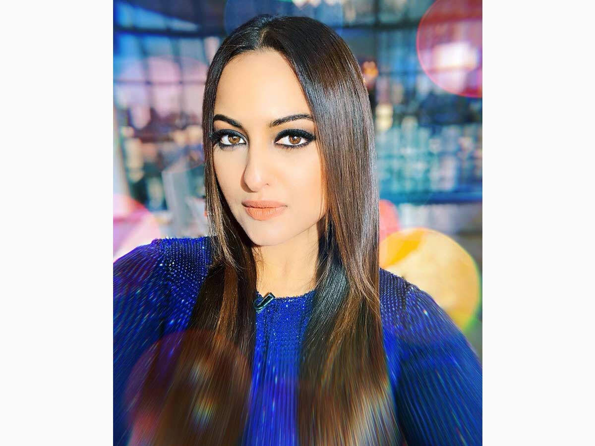 Sonakshi Sinha Puts A Full Stop To Cyber Bullying