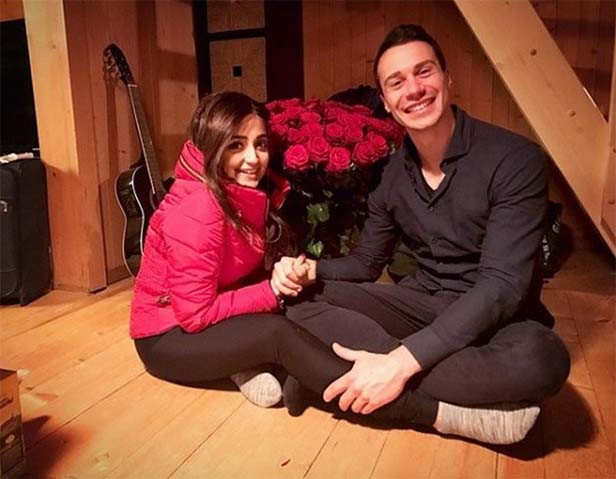 Singer Monali Thakur reveals she has been married for 3 years ...