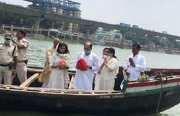 Sushant Singh Rajput Ashes Immersed In Ganga River Today