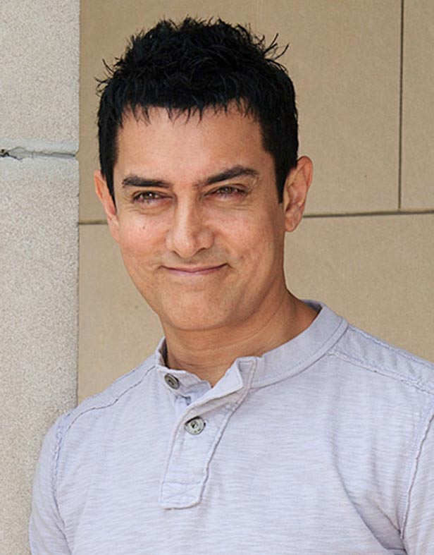 Aamir Khan and Kareena Kapoor Khan's social media banter is unmissable