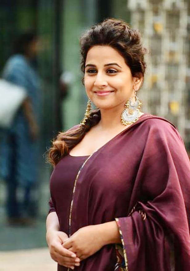 Vidya Balan kickstarts the shoot Amit Masurkar's Sherni | Filmfare.com