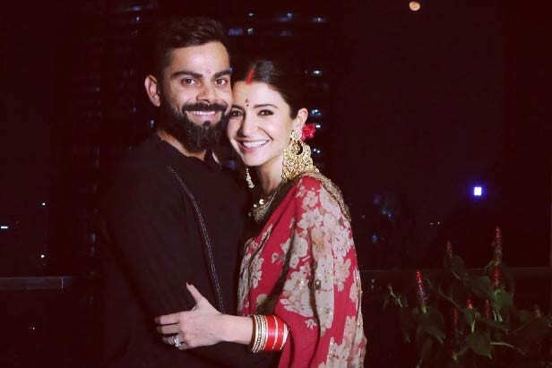 Video: Anushka Sharma and Virat Kohli play cricket on their terrace ...