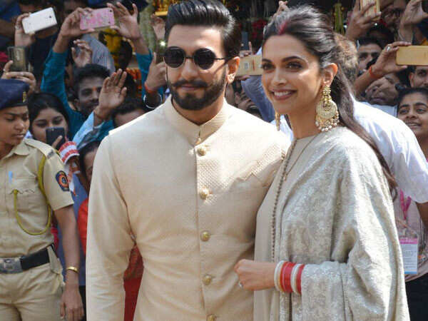 https://filmfare.wwmindia.com/content/2020/may/ranveerdeepika41590565810.jpg