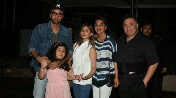 Riddhima Kapoor shares pictures from Rishi Kapoor’s prayer meet ...