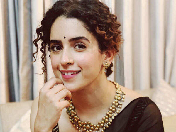 https://filmfare.wwmindia.com/content/2020/may/sanyamalhotra31590580139.jpg