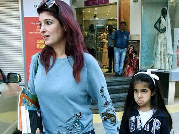 twinkle khanna daughter nitara