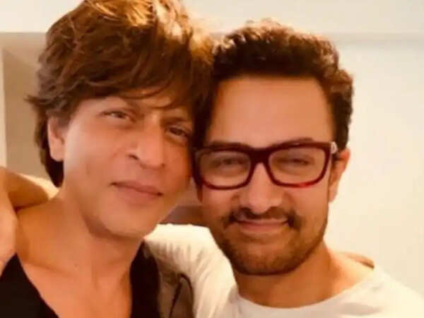 Aamir Khan directs Shah Rukh Khan's cameo in Laal Singh Chaddha