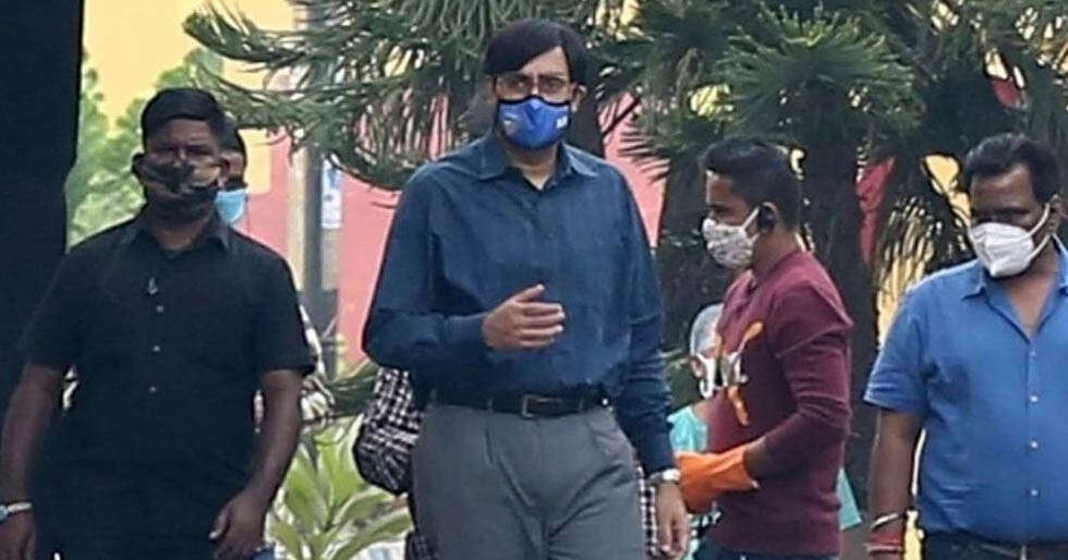 Abhishek Bachchanâs picture from the sets of Bob Biswas take over the internet