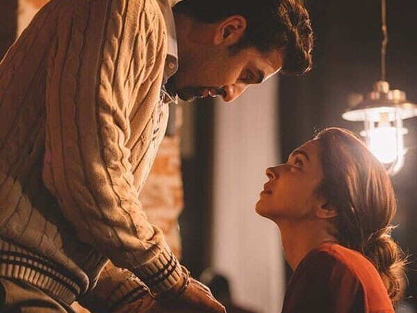 What's This Tamasha Going On Between Ranbir Kapoor & Deepika Padukone?