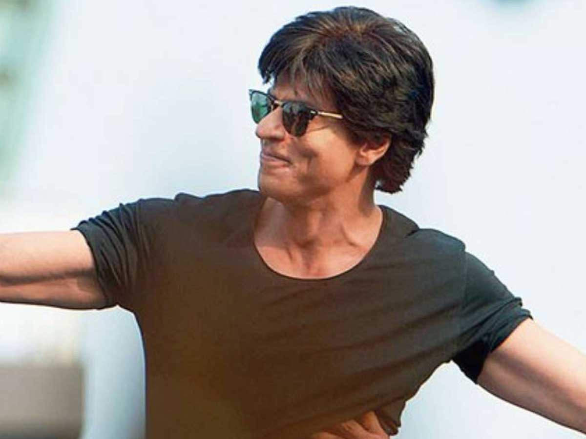 Shah Rukh Khan's Obsession For Sunglasses| Pathaan