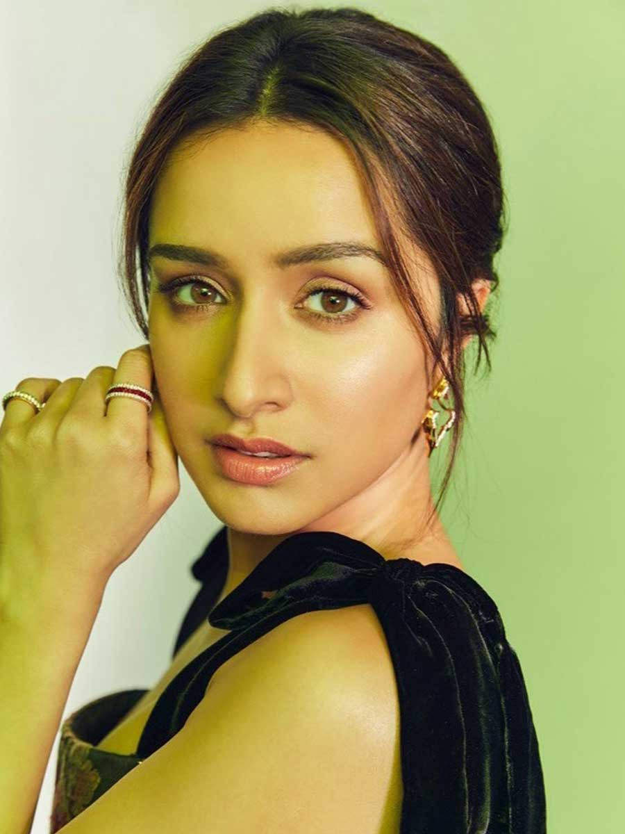 Shraddha Kapoor’s workout selfie is out of this world | Filmfare.com