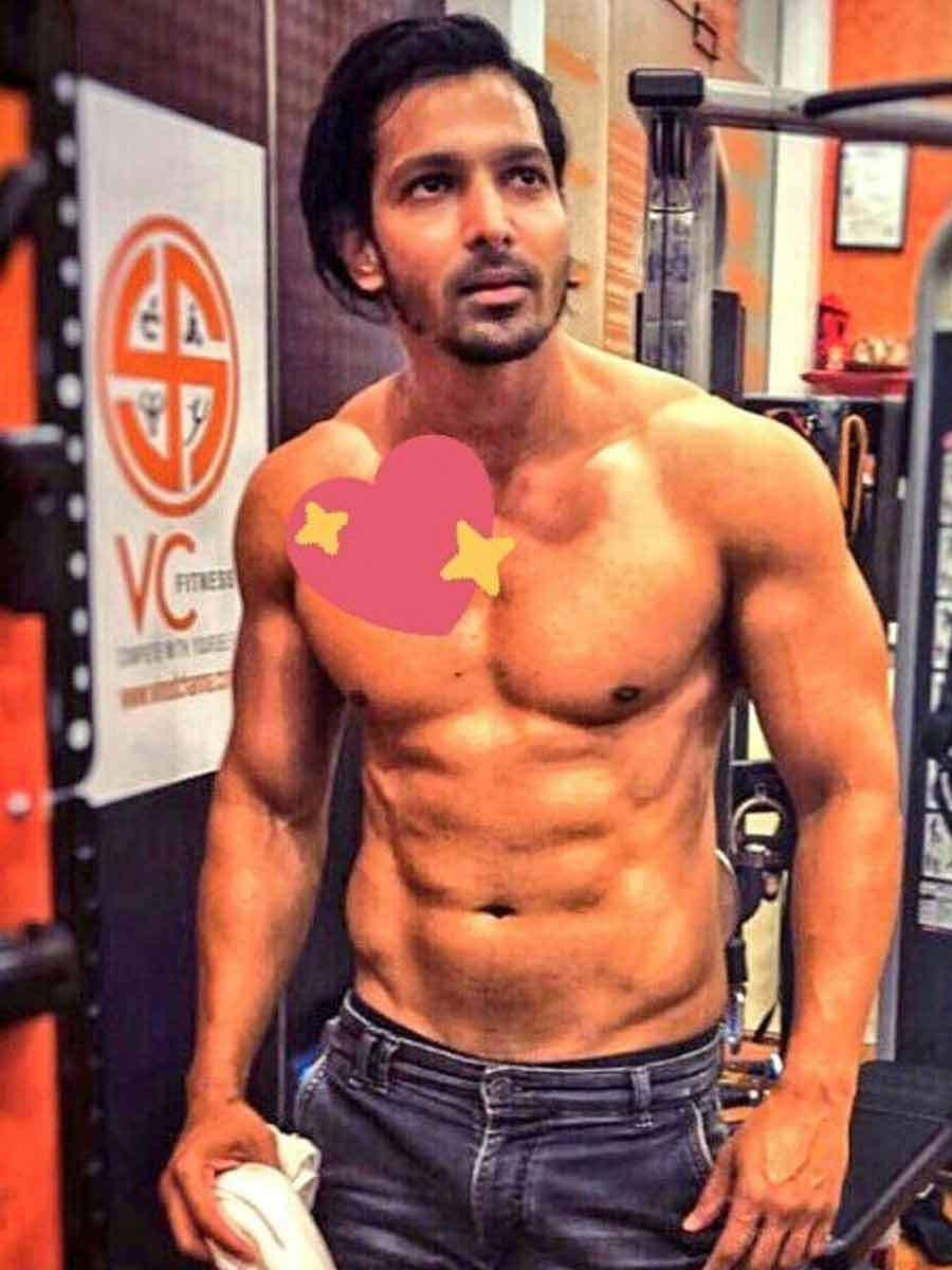 Harshvardhan Rane tests positive for COVID-19 | Filmfare.com