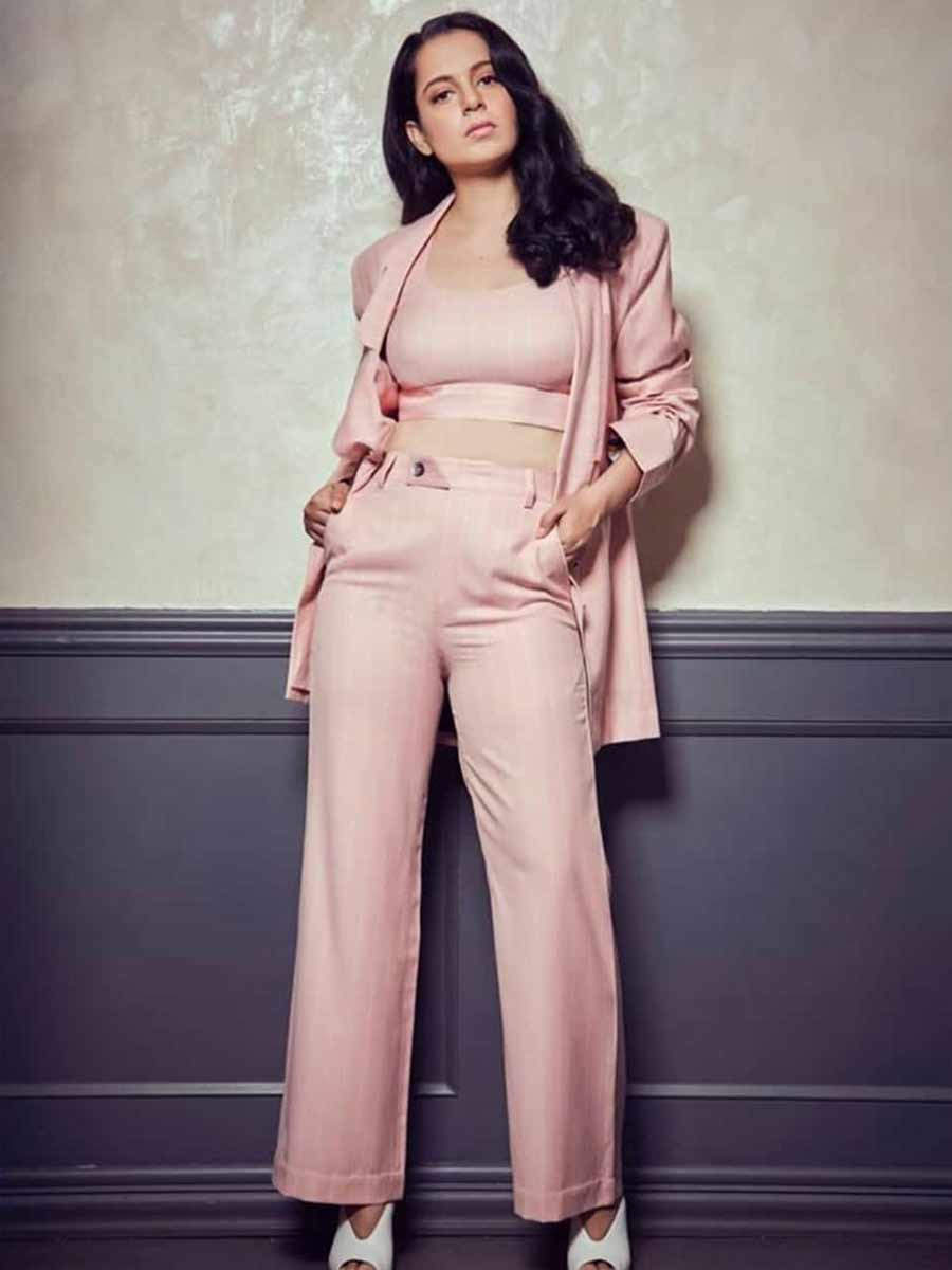 Bollywood Actresses in Hot Pink Pant Suit: Kangana Ranaut's