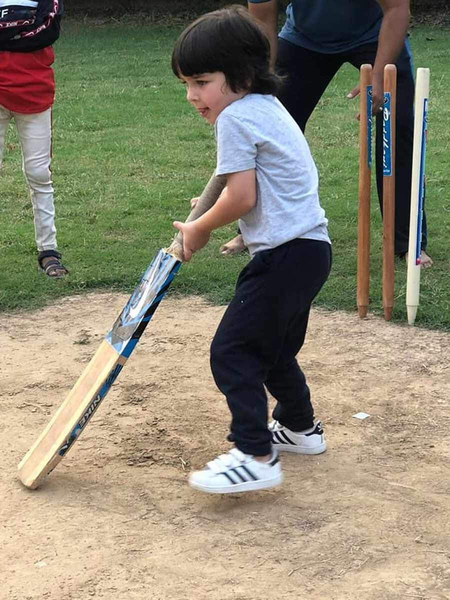 Hilarious! Kareena Kapoor Khan asks if Taimur Ali Khan can play in the IPL 2 Kareena Kapoor Khan