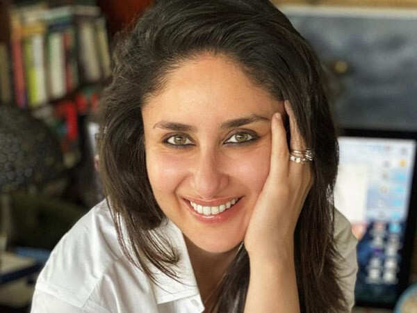 Kareena Kapoor Khan shares a picture as she enjoys mirchi ka aacharr