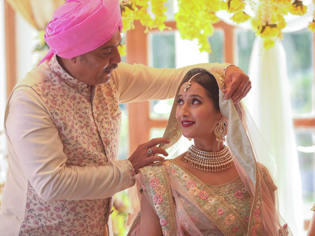 Buy Regal Rani Bridal Lehenga Online in India @Mohey - Lehenga for Women