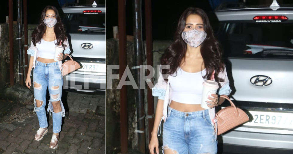 Photos: Nushrat Bharucha spotted acing her look with ripped jeans ...
