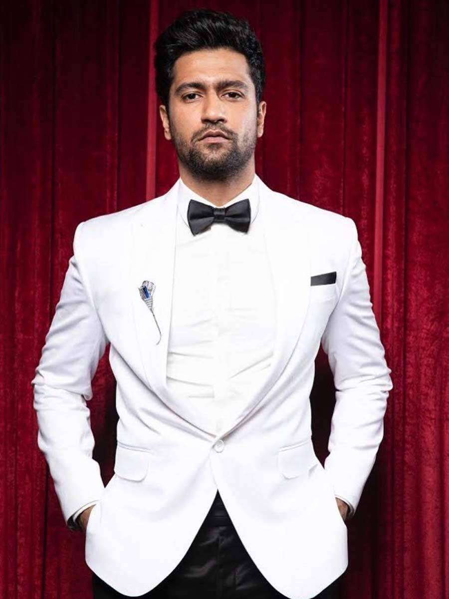 afaqs! on X: .@vickykaushal09 looks dapper in this new print ad