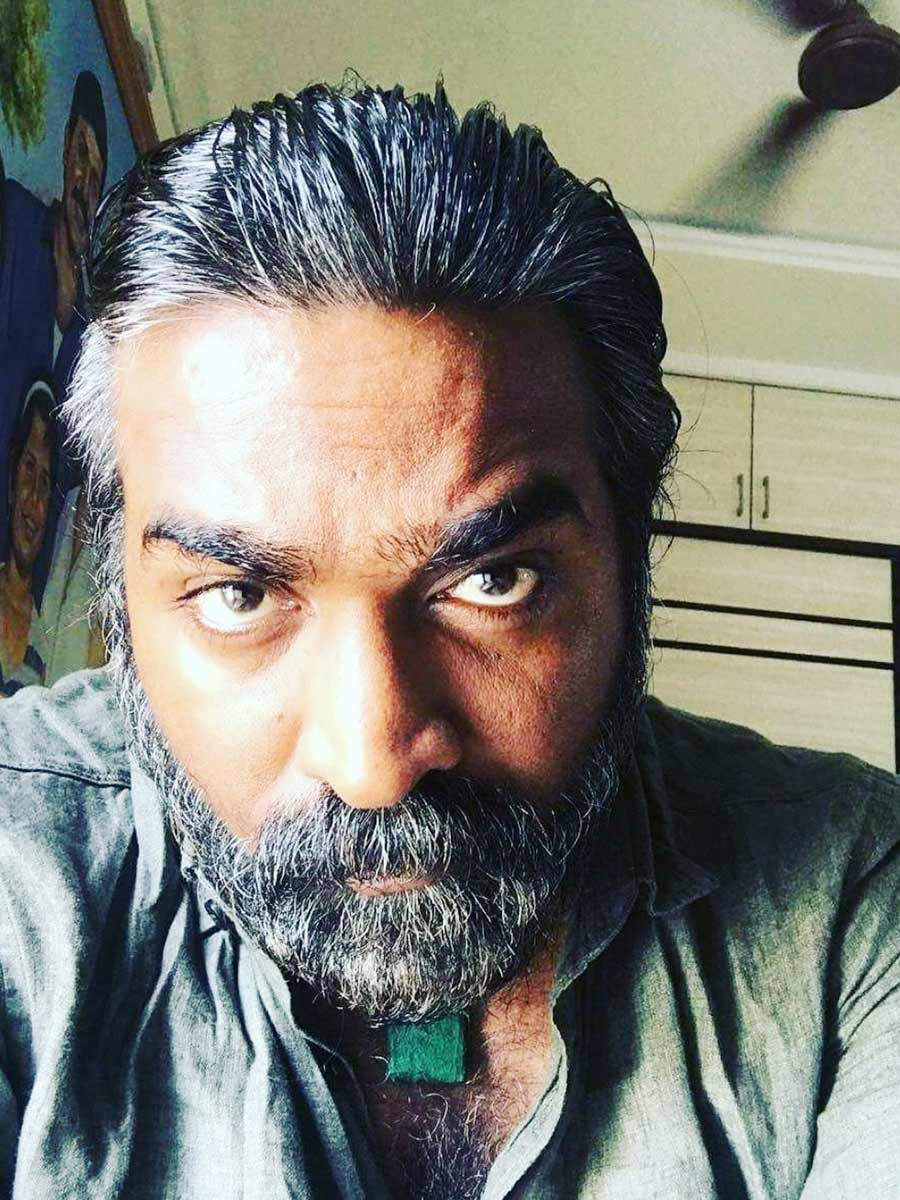 Vijay Sethupathi's mass new look stuns fans, turns viral! - Tamil News -  IndiaGlitz.com | Actor photo, Cute actors, Most handsome actors