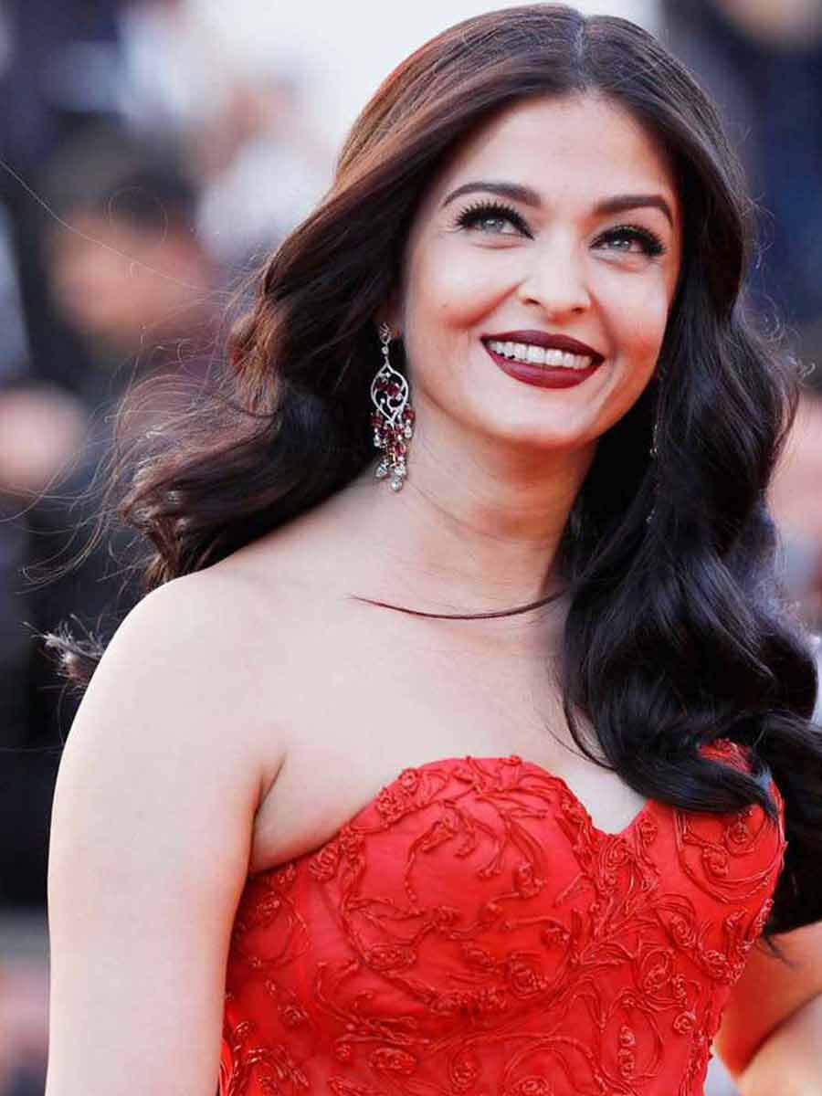 Aishwarya Rai Bachchan Starrer Binodani Dasi Biopic Gets Delayed Due To Covid 19 Filmfare Com