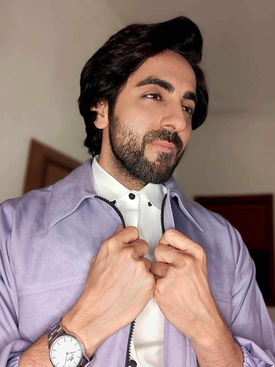 Ayushmann Khurrana Sings 'Chookar Mere Mann Ko' On Kishore Kumar's Birth  Anniversary, Calls Him 'Immortal Artist'