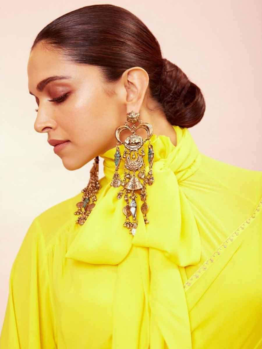 Deepika Padukone  Deepika padukone style, Celebrity fashion