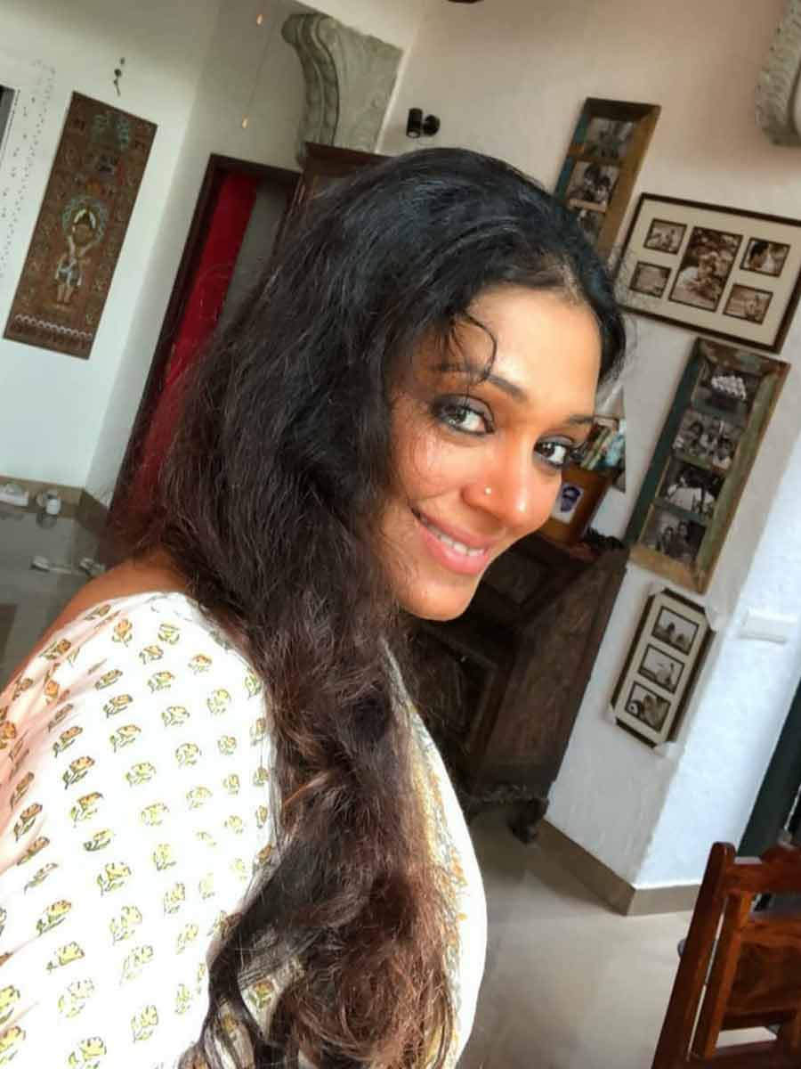 This Video of Shobana Teaching Dance to her Daughter is Going Viral |  
