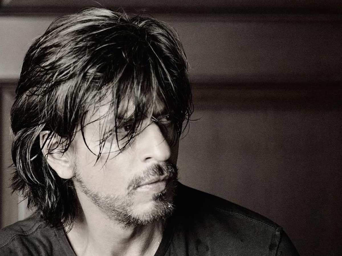 Love Shah Rukh Khan's stylish blue wristwatch? The cost will blow