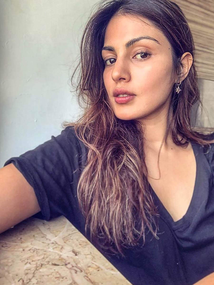 Shibani Dandekar’s Wikipedia page gets vandalised after her reply to