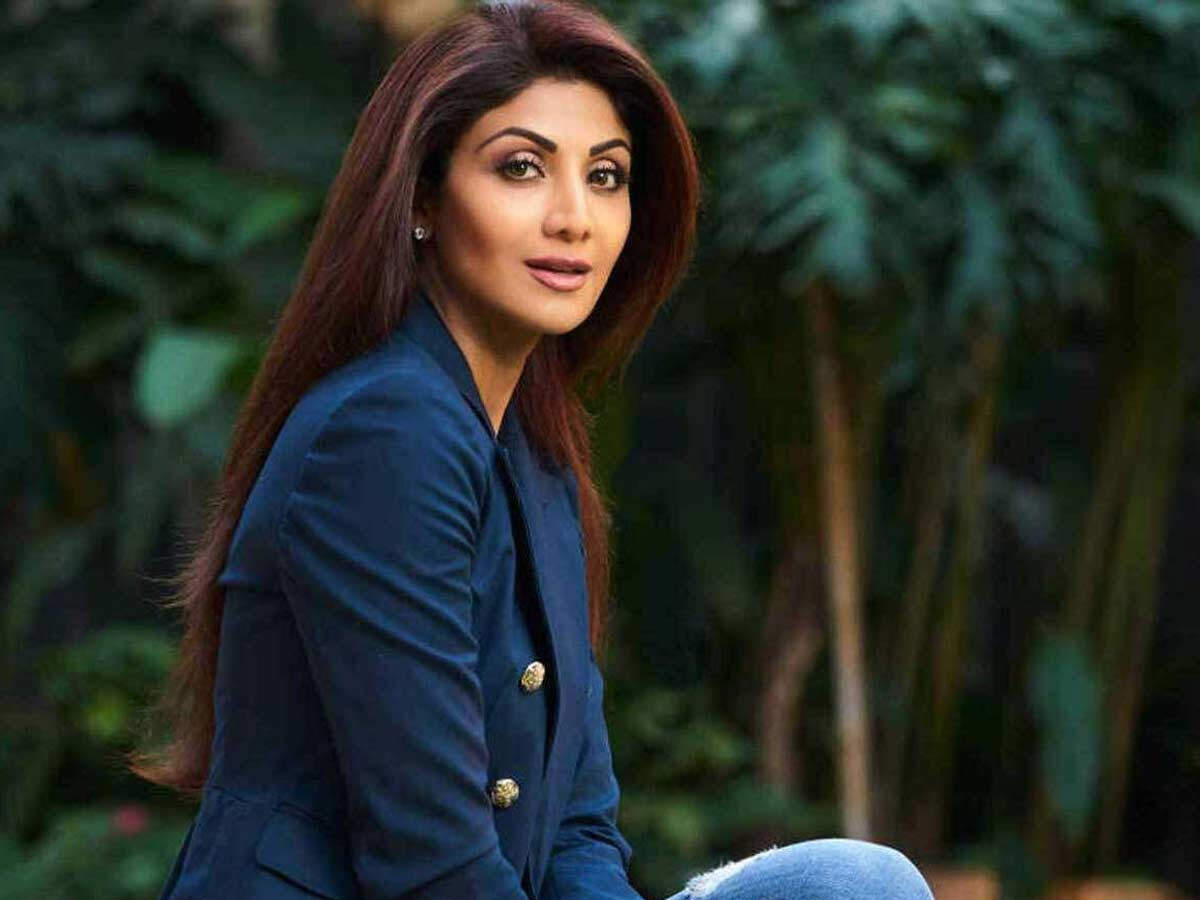 Shilpa Shetty street food