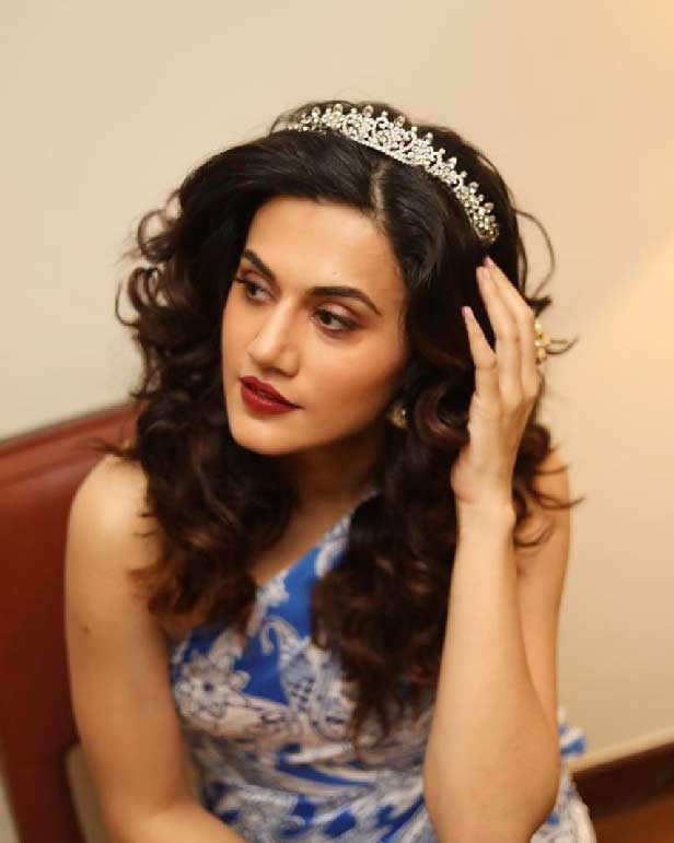 Bollywood stars who left their jobs to pursue a career in acting