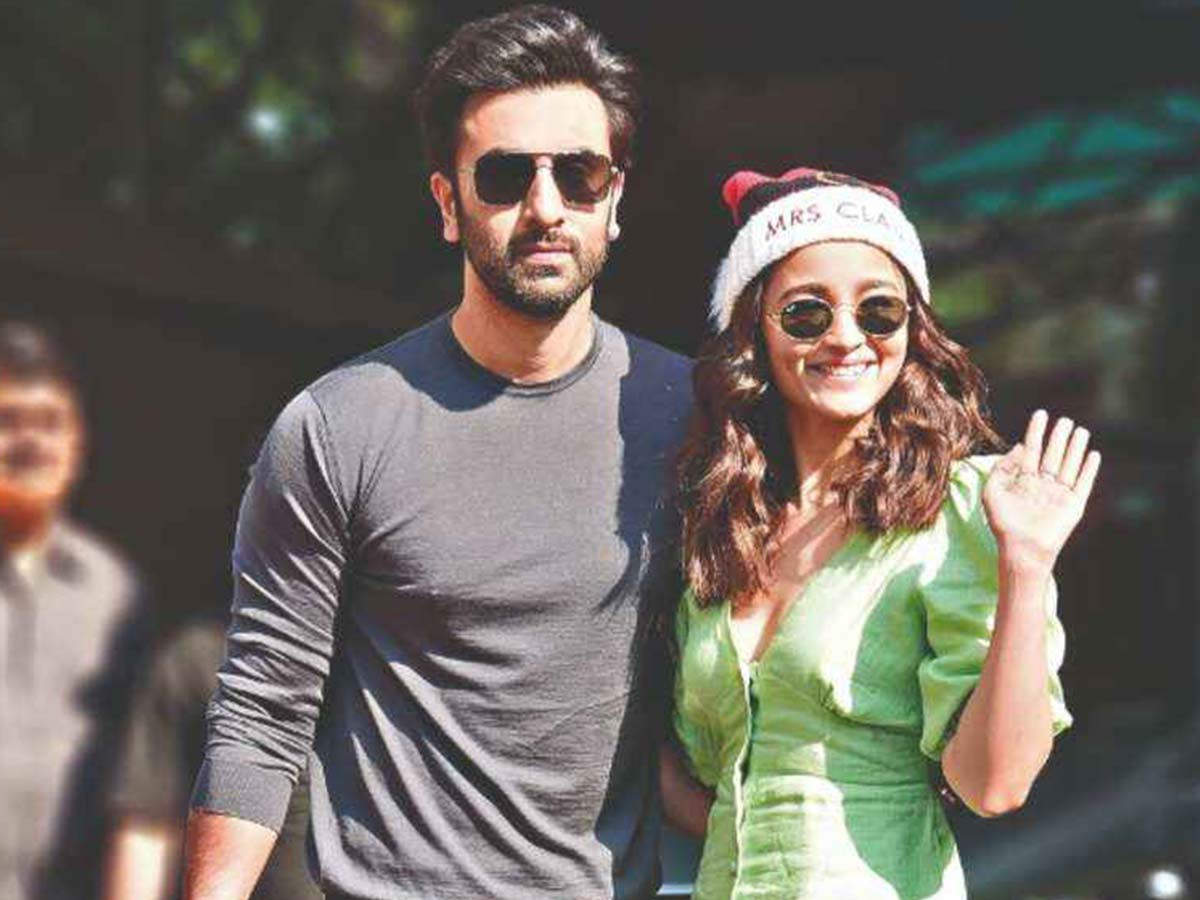 Throwback to when Ranbir Kapoor thought Alia Bhatt should do a Parveen ...