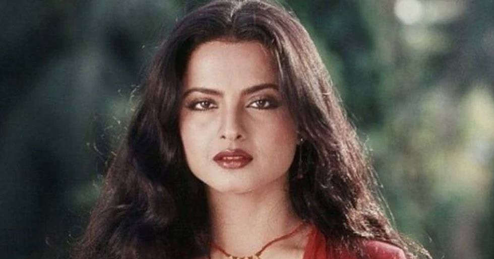 Have you seen your face in the mirror? – Rekha’s school friends used to mock her