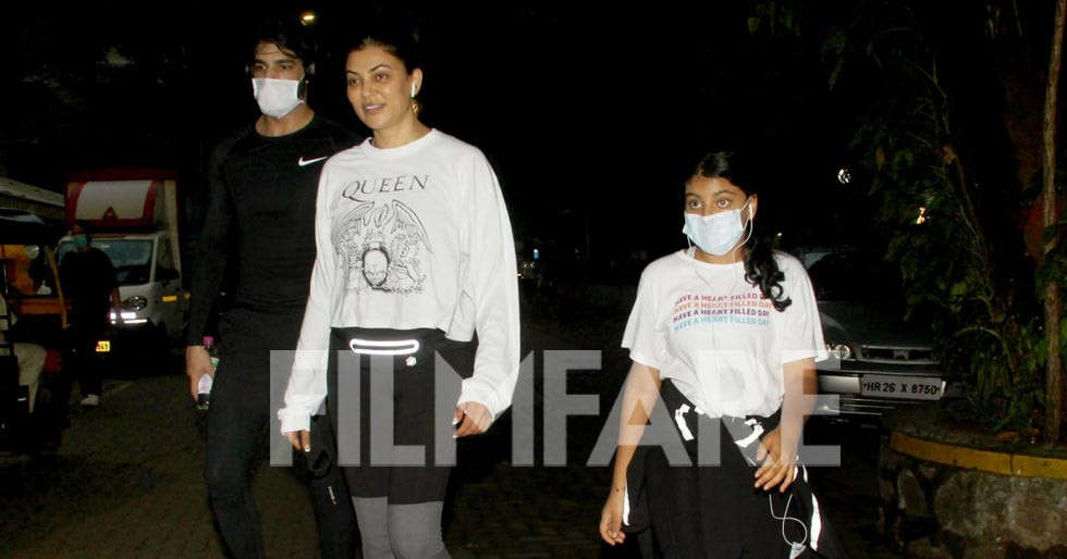Sushmita Sen, Rohman Shawl And Alisah Step Out For A Walk In The City