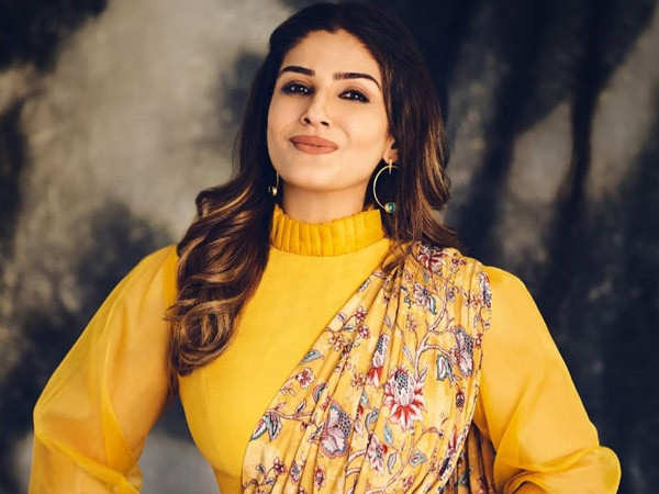 Raveena Tandon claps back at woman who criticised her accent in Aranyak