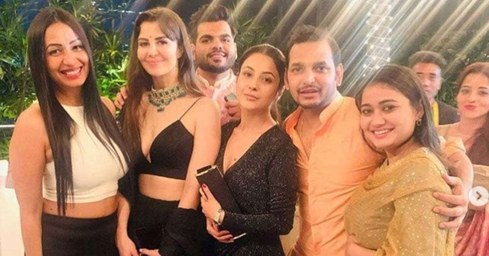 Pictures: Shehnaaz Gill attended the engagement of her manager