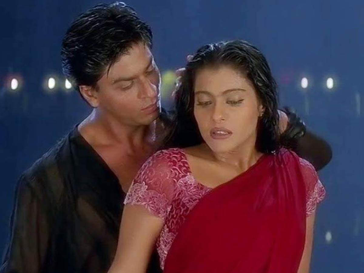 5 Most Romantic Scenes Featuring Iconic Bollywood Pairs | Filmfare.com