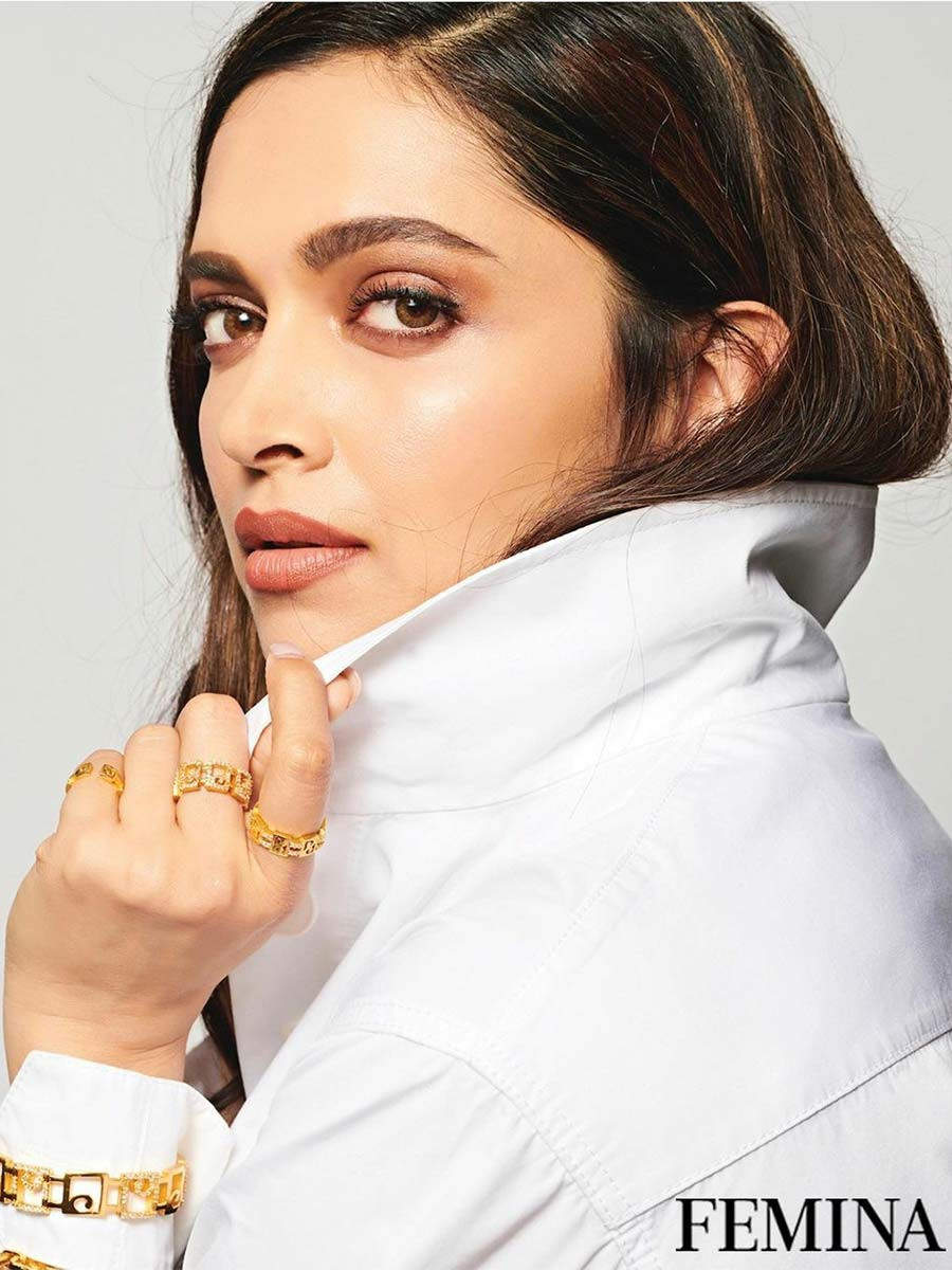 It's a New Month And It Leaves Deepika Padukone All Blushing ...