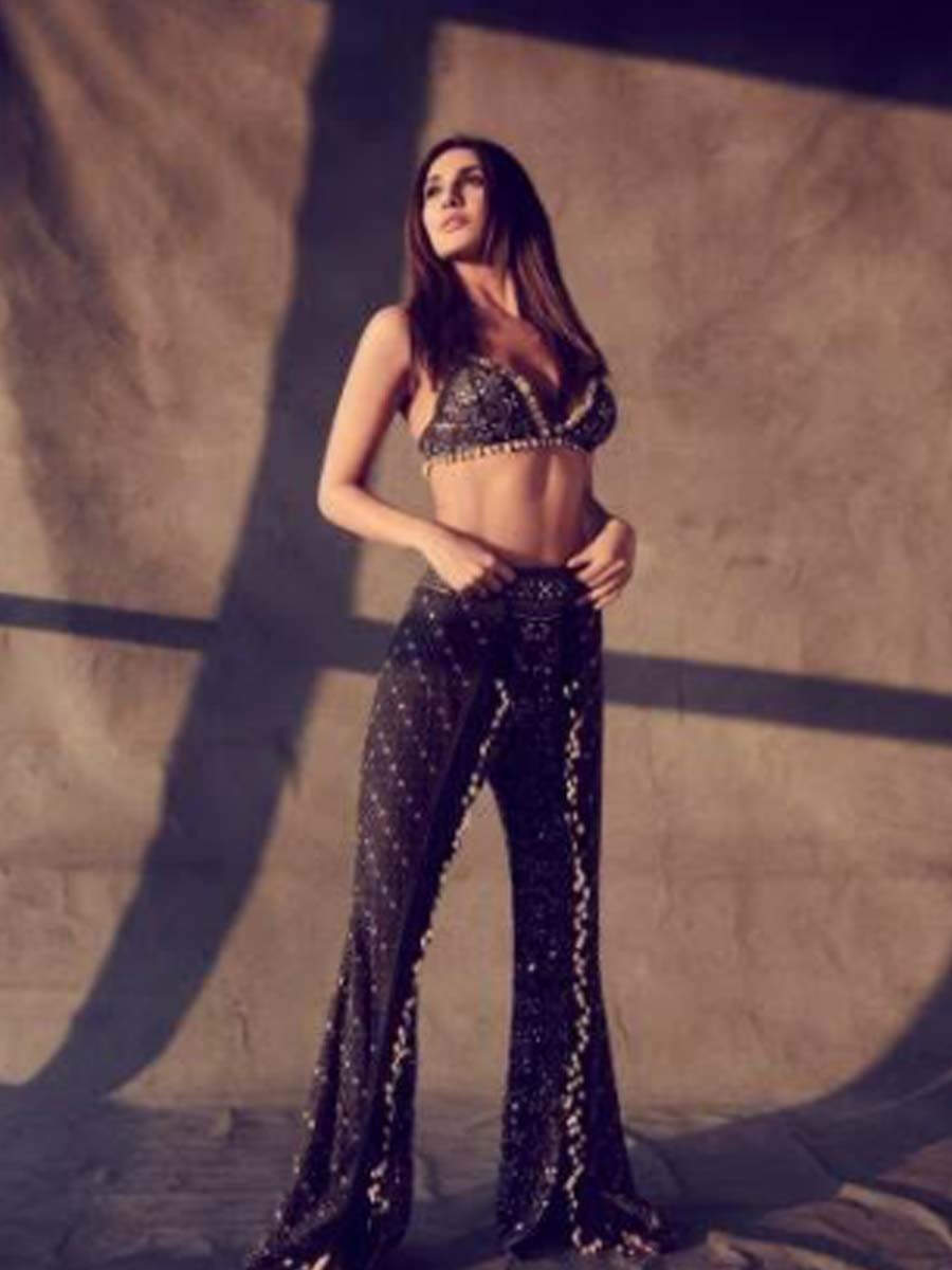 Tara Sutaria in stunning saree and bralette channels her inner