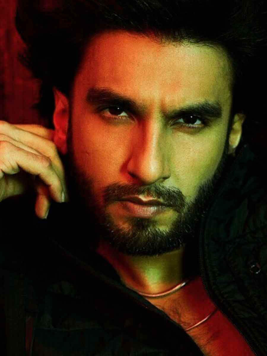 After Deepika Padukone, Ranveer Singh too joins the pawri trend ...