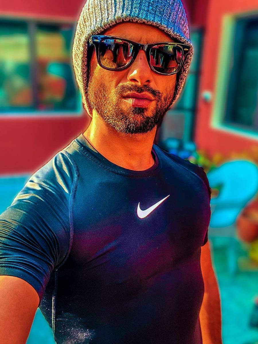 Shahid Kapoor starts his Monday morning with a workout routine ...