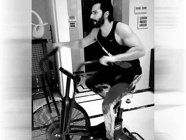 Varun Dhawan sweats it out hard at his home and leaves netizens inspired 
