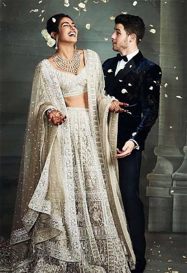 Priyanka chopra shop wedding lehenga designer