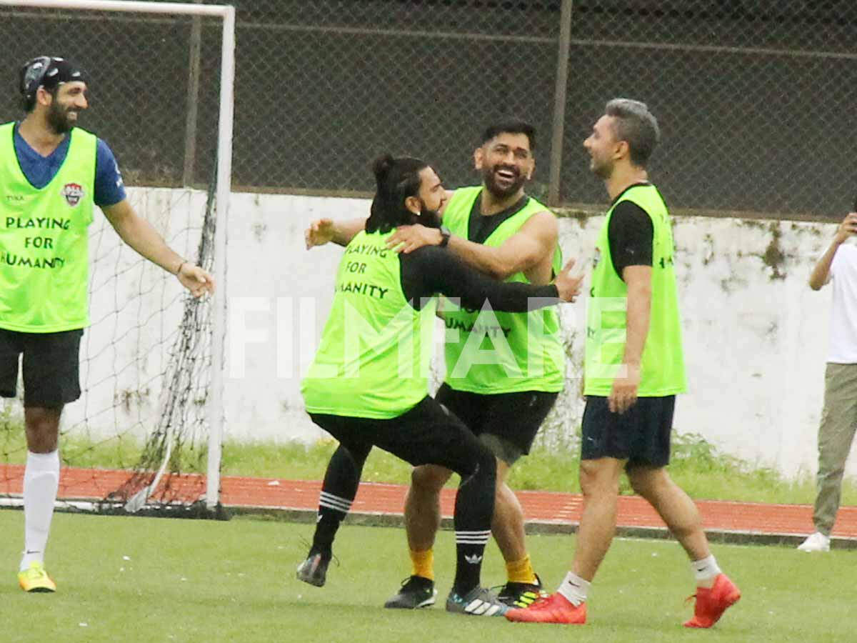 Every Sunday a bunch of actors, directors, sports personalities and more team up to practice football as they are a part of the All Stars Football team. They all play for charity and celebs like Ranbir Kapoor, Ranveer Singh, Shashank Khaitan, Arjun Kapoor and more are a part of it. Today we snapped Ranveer Singh in action on the field as he seemed in the mood to burn some calories and practice well. However, what caught our attention the most was his heart-warming camaraderie with Mahendra Singh Dhoni. The two of them were seen joking around on the field and even hugging it out after a goal. We bring you pictures from the spot, take a look.