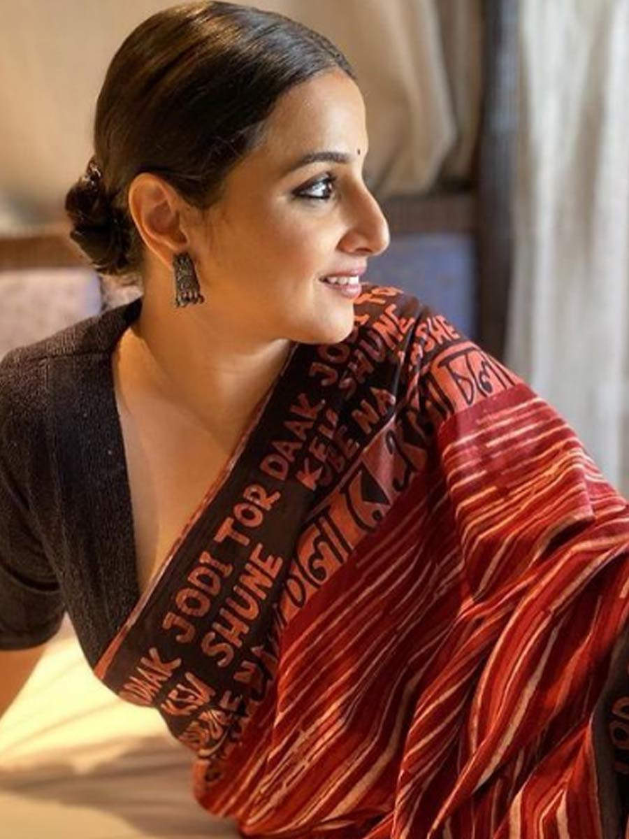 Vidya Balan Posing Almost N*de Covering Her Assets With A Newspaper In This  Photoshoot Is Exuding Sensuous 'Ooh La La-tic' Vibes Hotter Than All The  Headlines Combined!