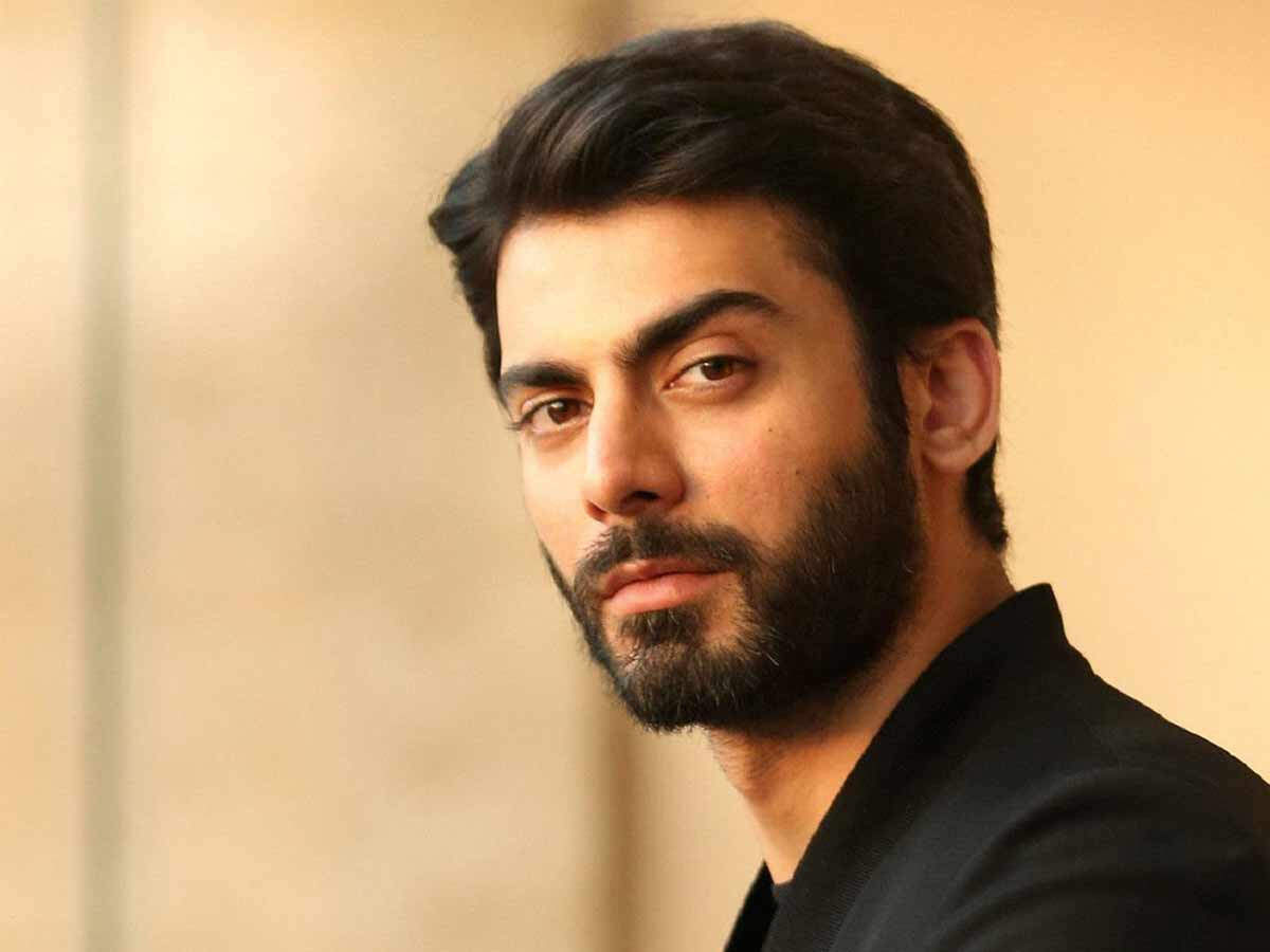 Yami Gautam Pratik Gandhi
