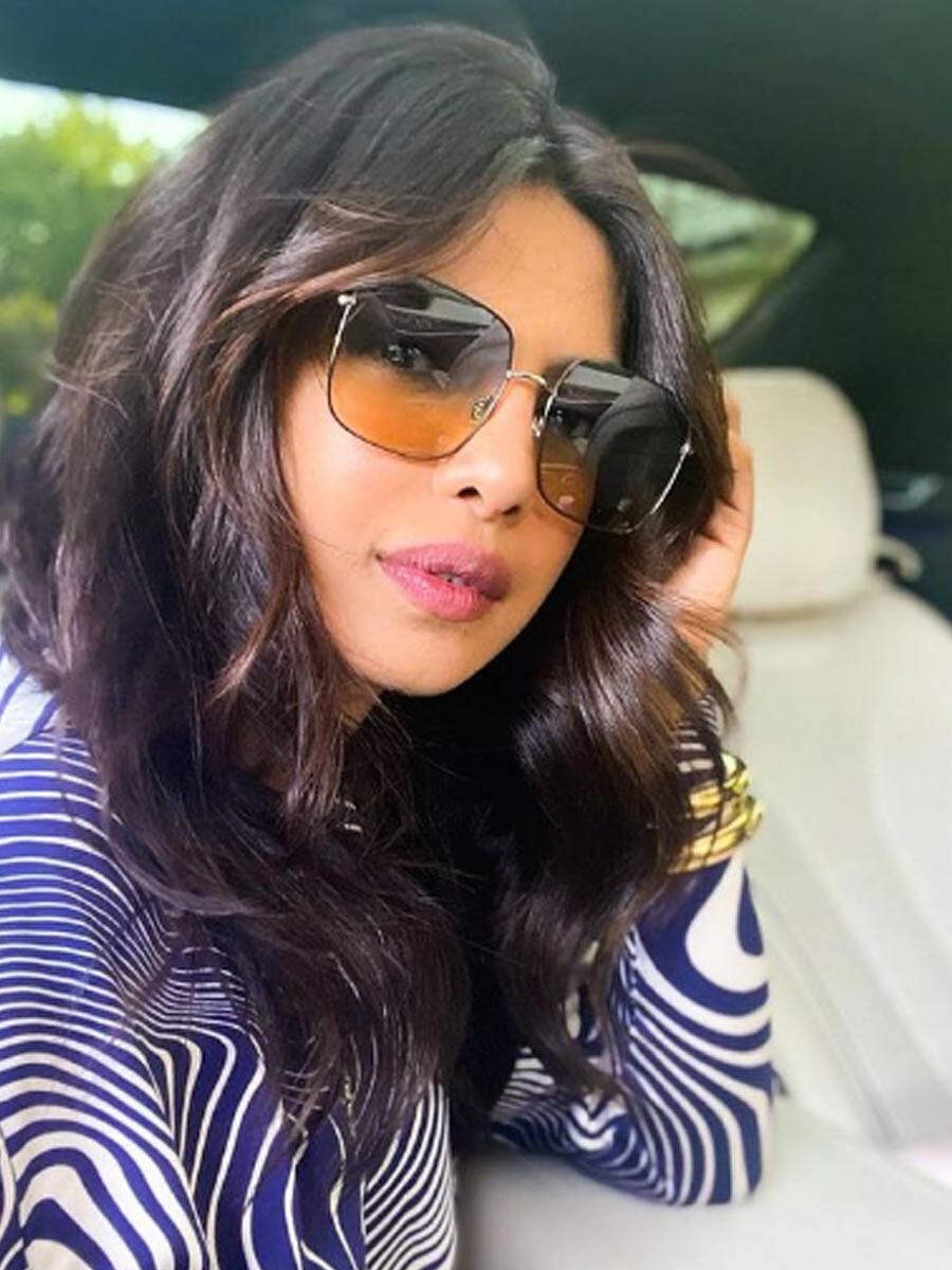 Priyanka Chopra Jonas celebrates National Selfie Day with a sexy selfie |  Filmfare.com