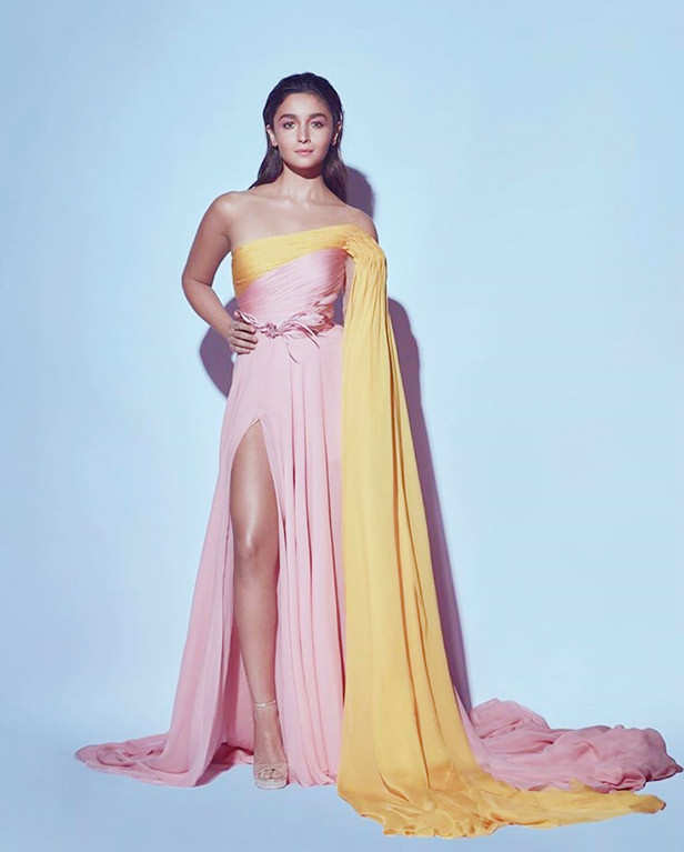 SIRIL Women's Alia Bhatt Georgette Saree with Unstitched Blouse Piece  (3192S3186_Pink) : Amazon.in: Fashion