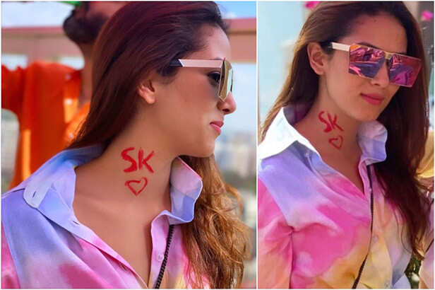 Best Pictures of stars playing Holi from last year