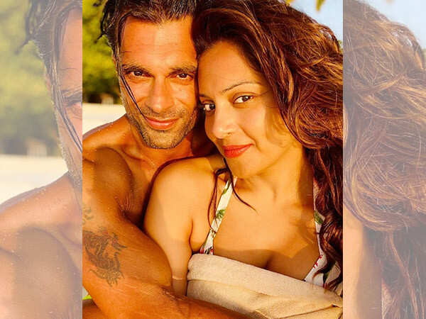 “Bipasha Basu and me look hot together,” Karan Singh Grover waxes eloquent about his ladylove